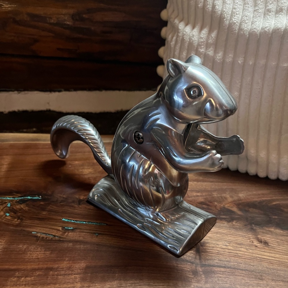 Squirrel Nutcracker